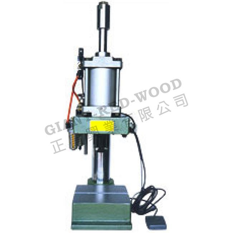 RW-033 氣壓壓床